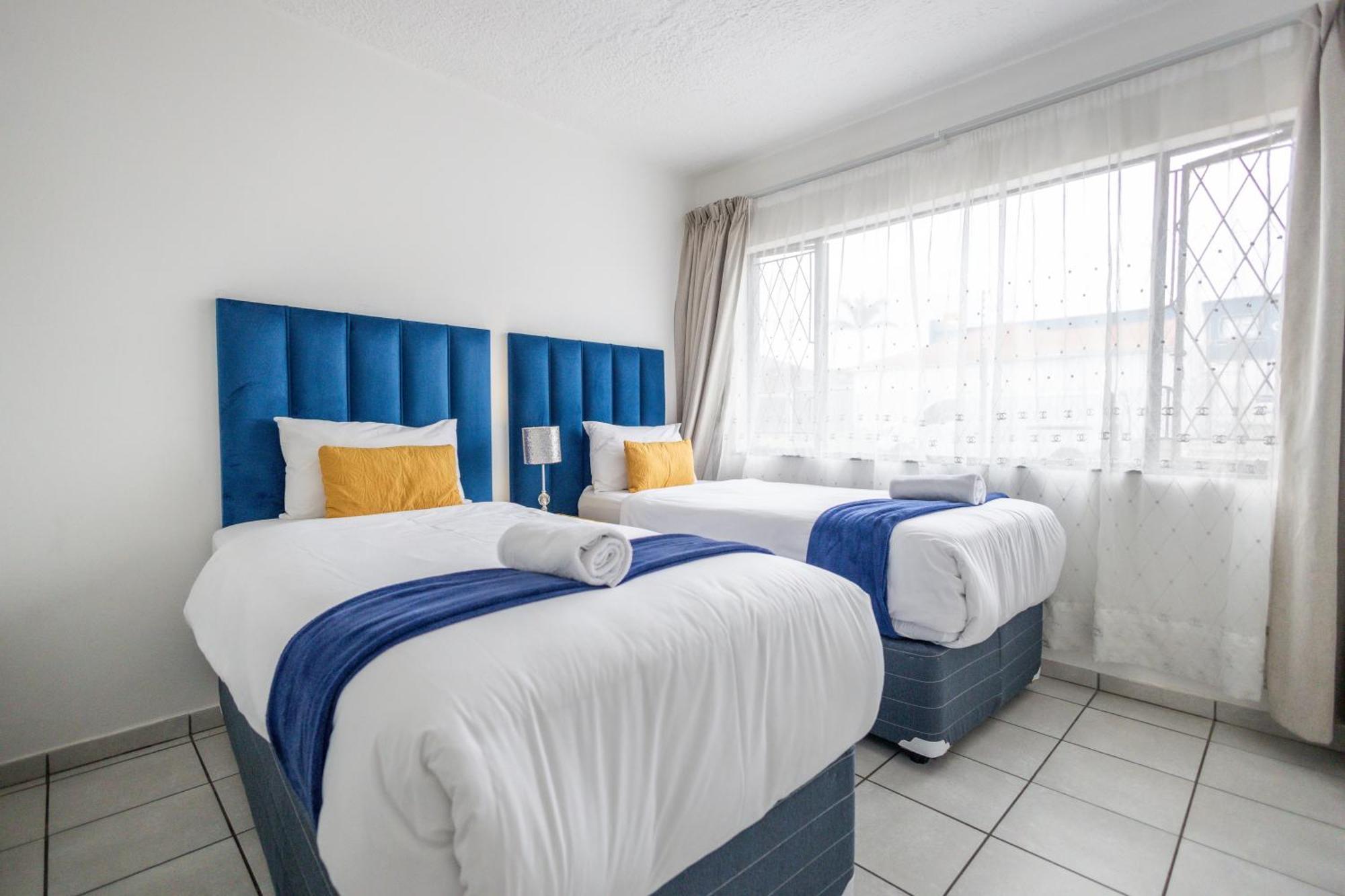 Safi Luxury Apartment 2 East London Buitenkant foto